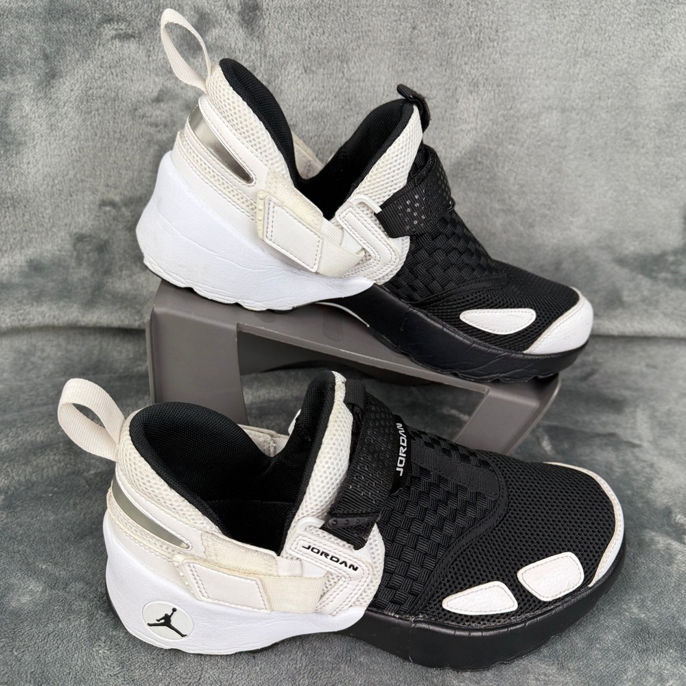 Jordan‎ Jumpman Two Trey Slide Sandals Black White Slip On Shoes - Picture 12 of 12